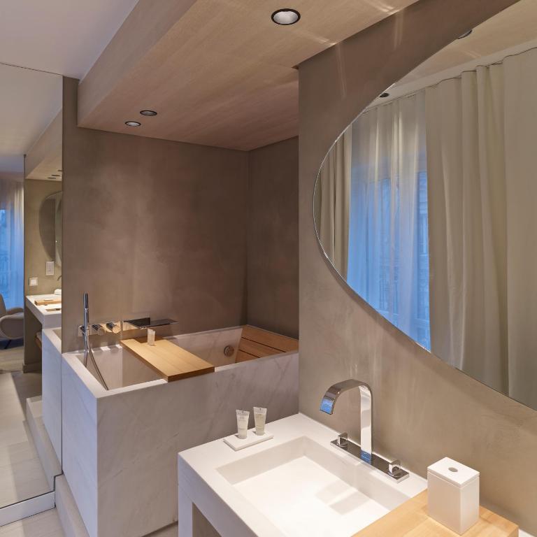 Junior Suite - Image 2