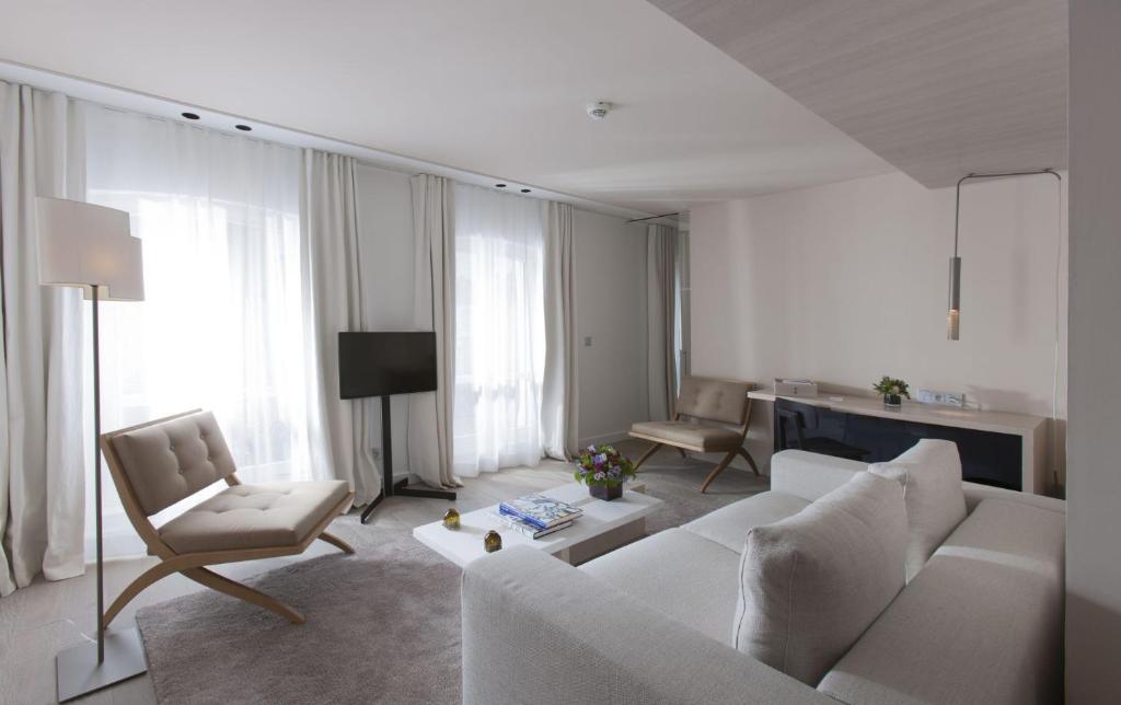 Junior Suite - Image 4
