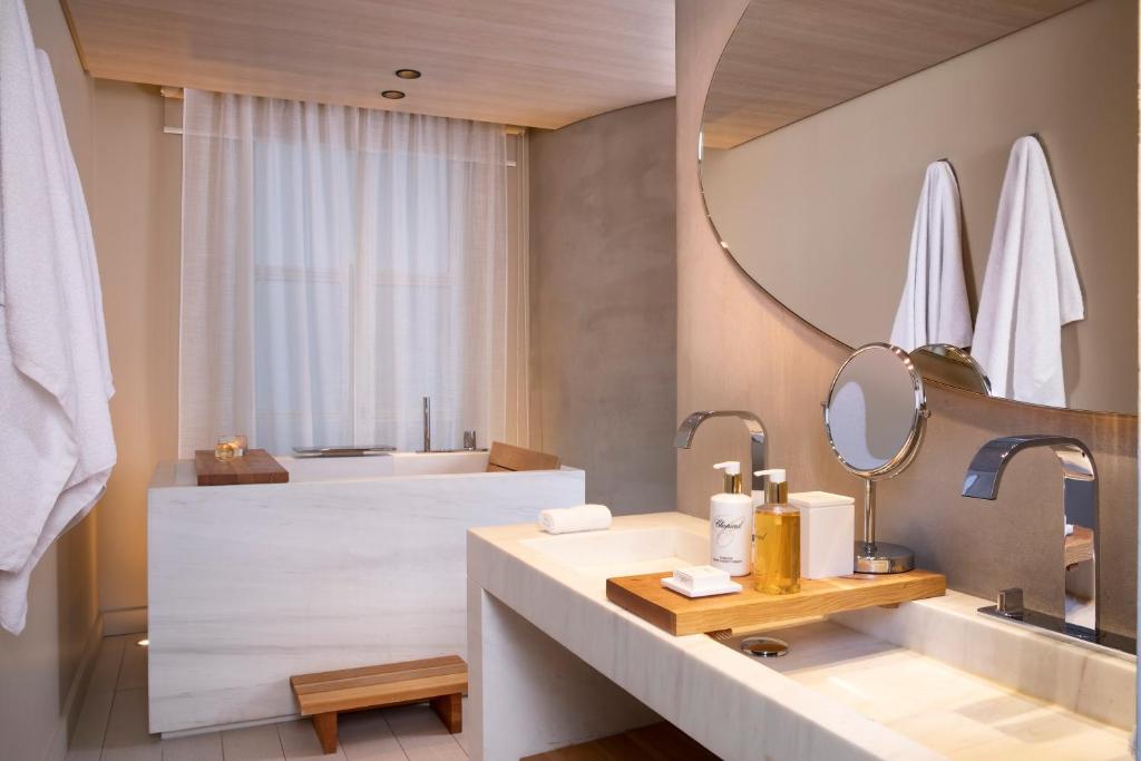 Prestige Room - Image 5