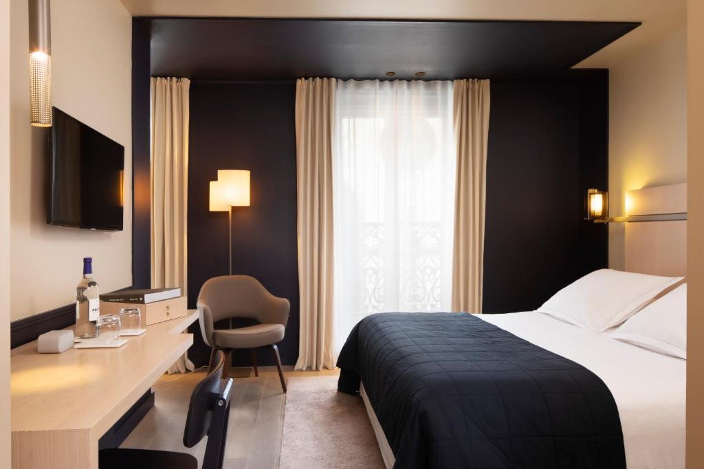 Superior Double Room - Image 5