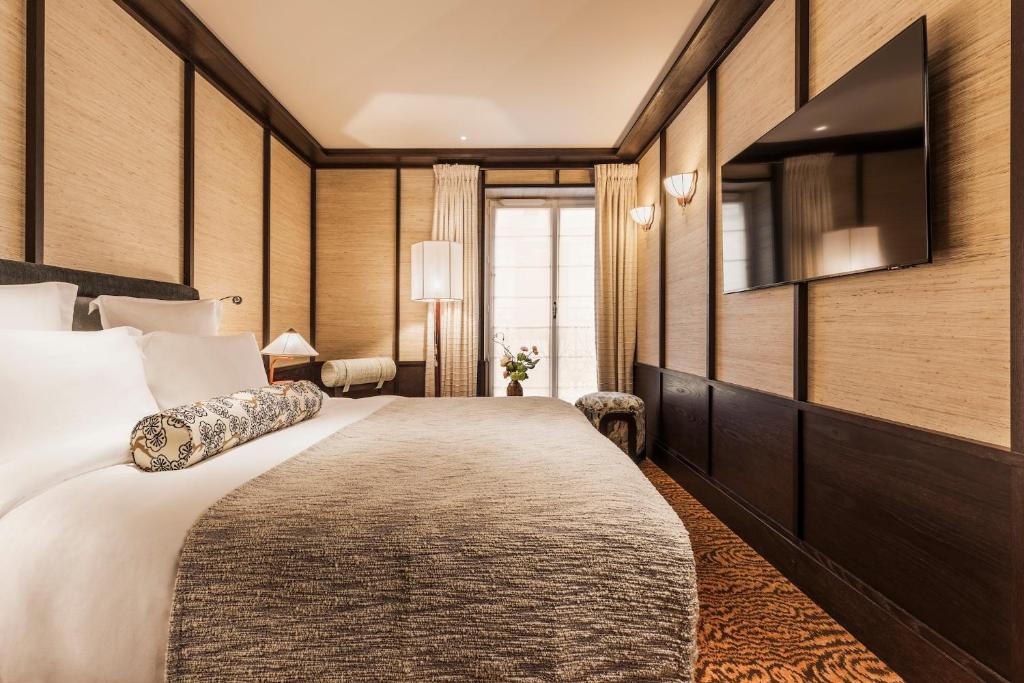 Balcony Prestige Room - Image 1