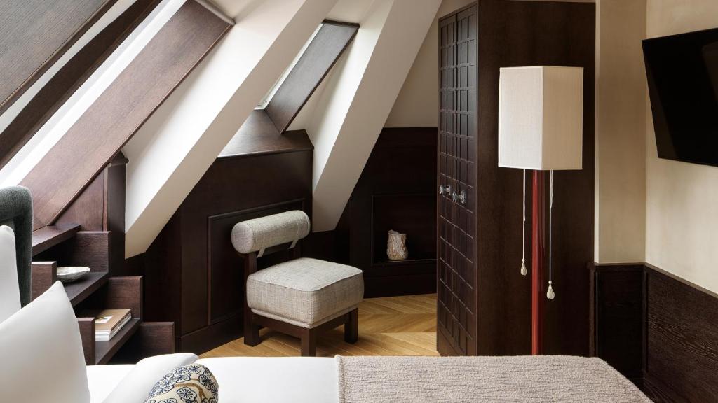 Classic Room - Image 1