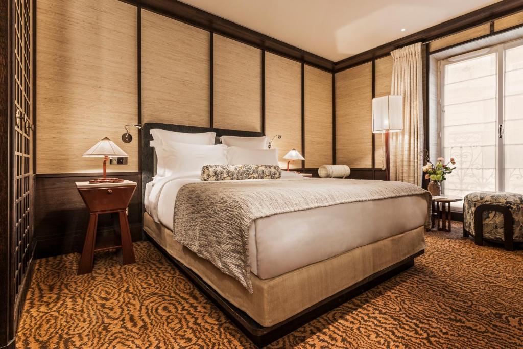 Deluxe Room - Image 3