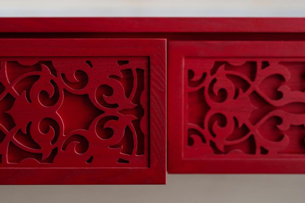 Standard King Room with City View - Image 4