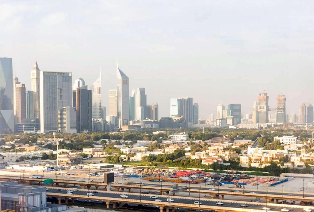 Standard Twin Room with City View - Image 1