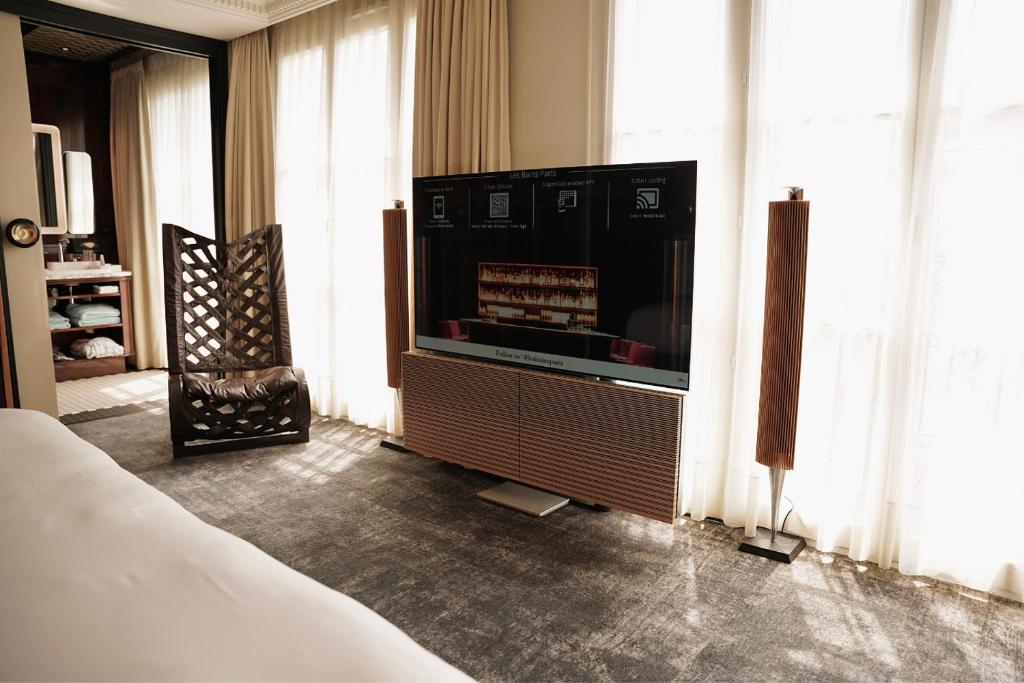 Suite with Terrace - Image 10