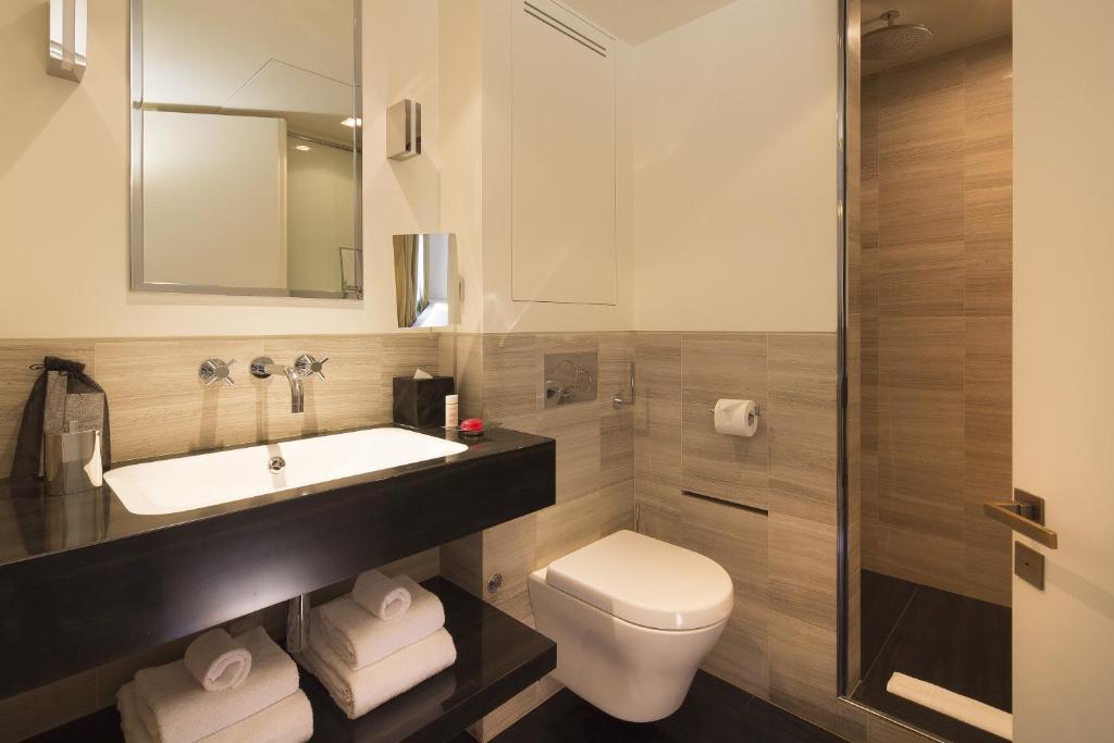 Premier Double or Twin Room - Image 4