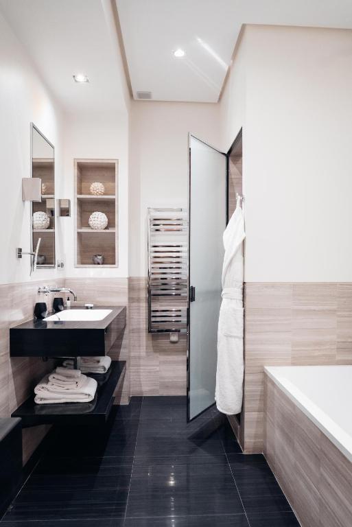 Prestige Suite - Image 8