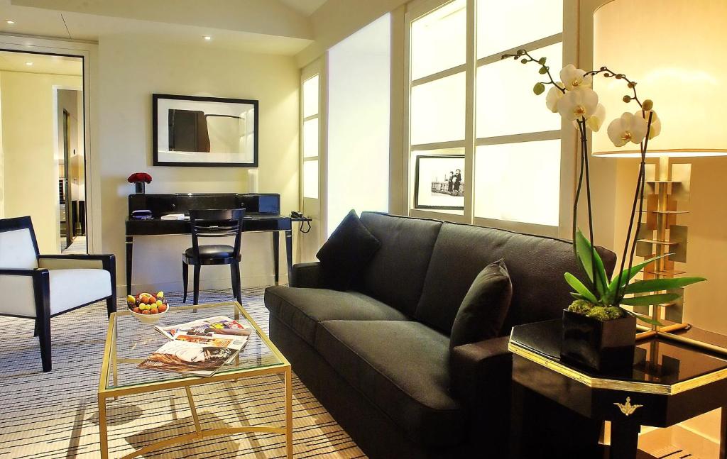 Montaigne Suite - Image 2