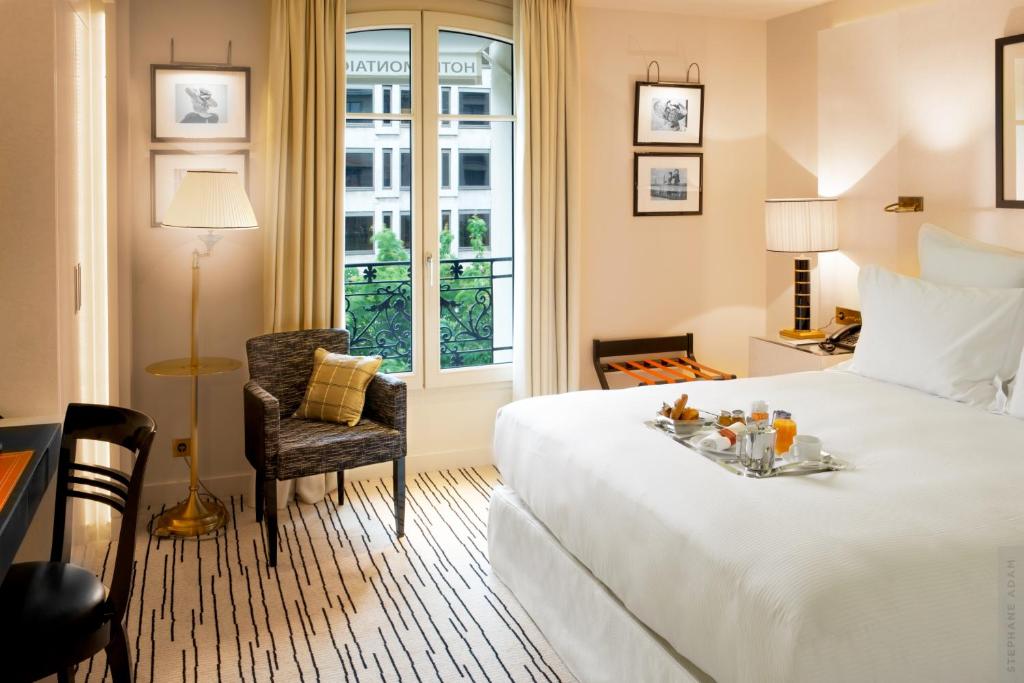 Suite with Terrace and City View - Image 1