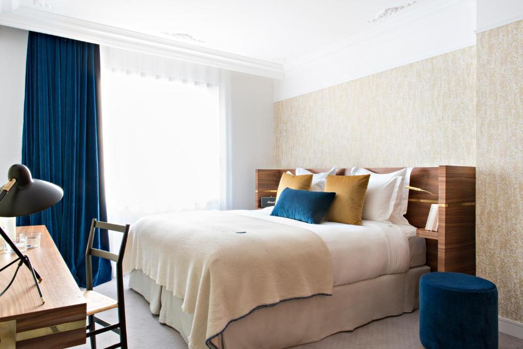 Deluxe Double Room - Image 3