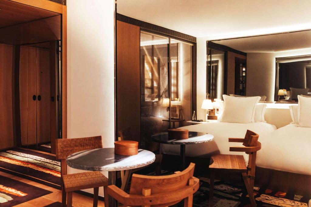 Deluxe Twin Room - Image 5