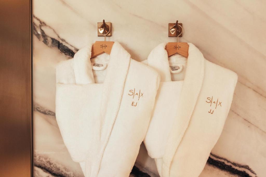 Junior Twin Suite - Image 4