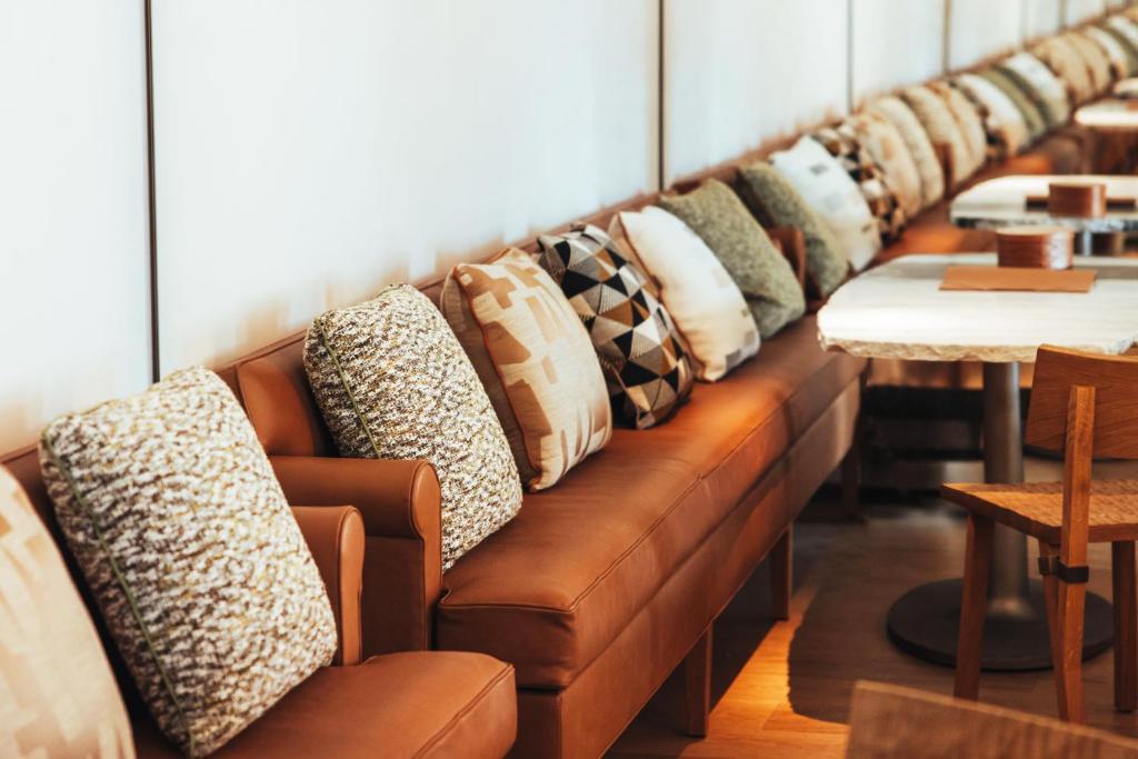 Prestige Junior King Suite - Image 2