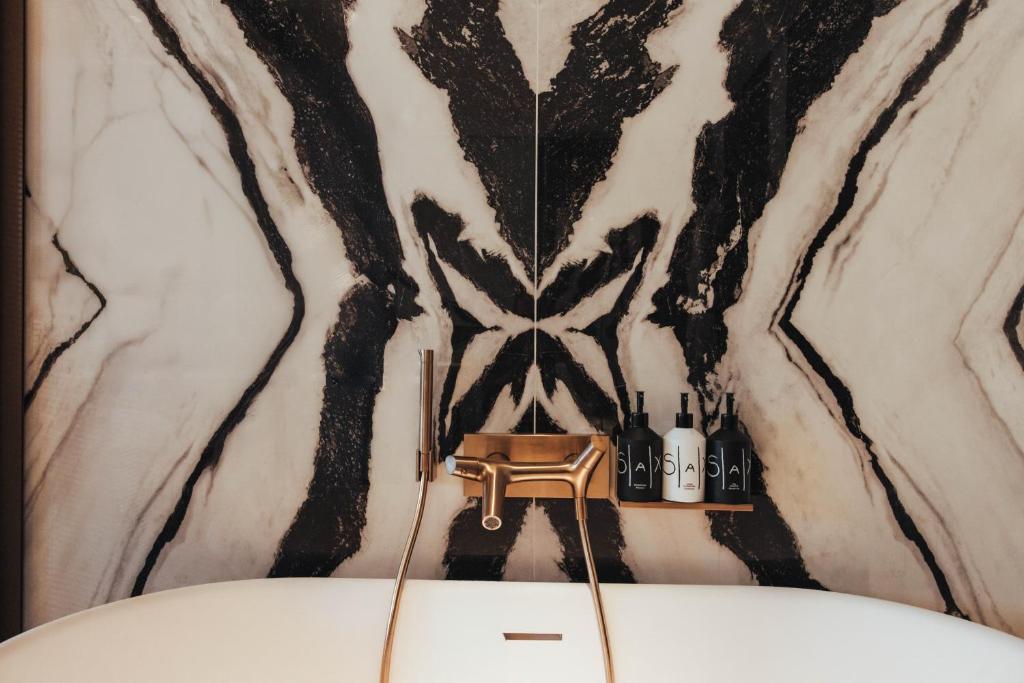 Prestige King Room - Image 1