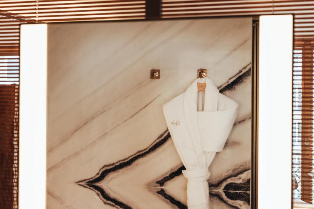 Signature Suite - Image 3