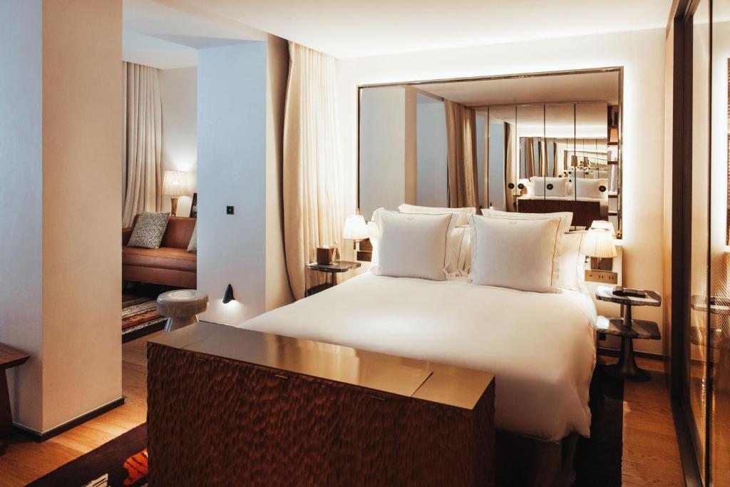 Winter Garden Suite - Image 10
