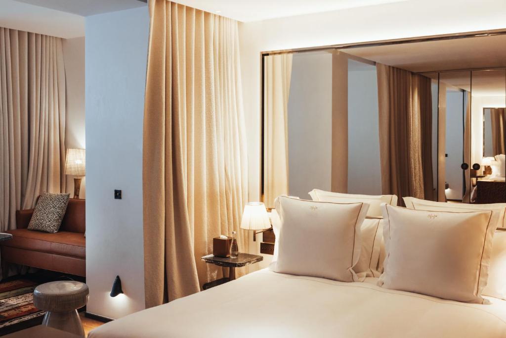 Winter Garden Suite - Image 5