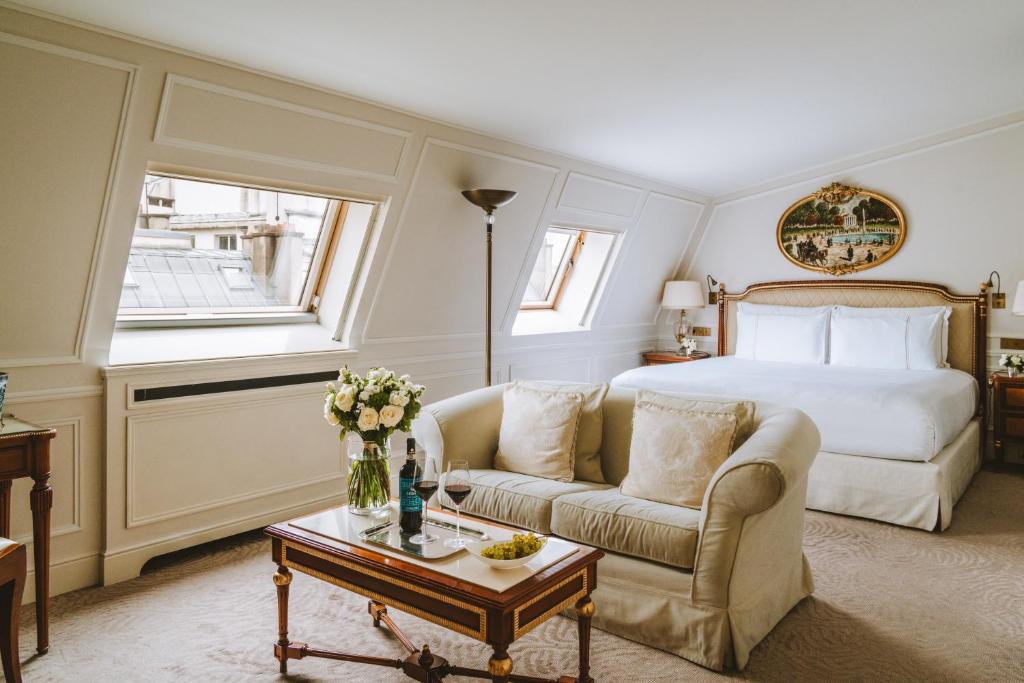 Junior Suite Parisienne - Image 1