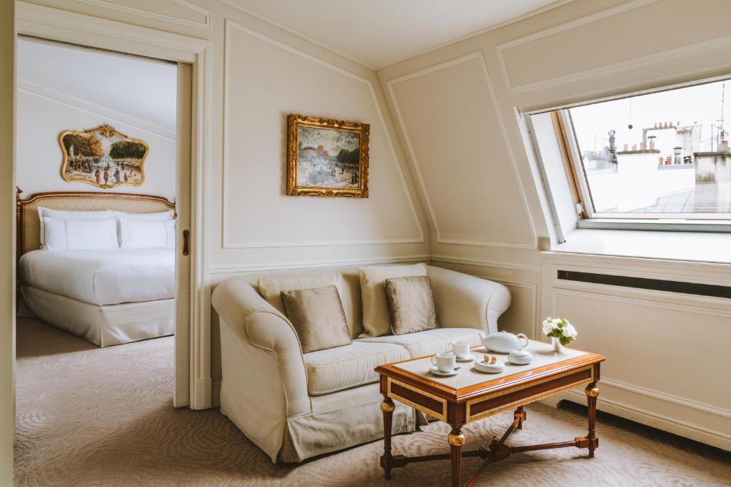 Suite Parisienne - Image 1