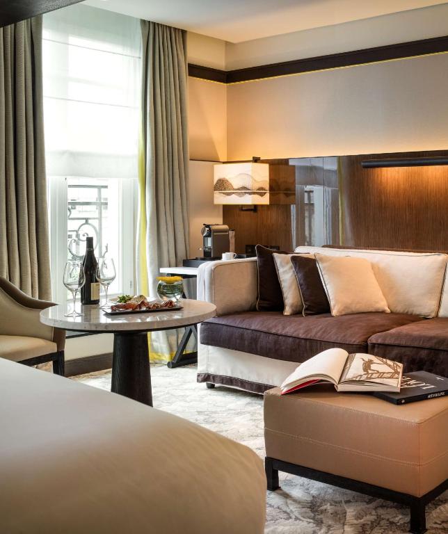 Junior Twin Suite - Image 4