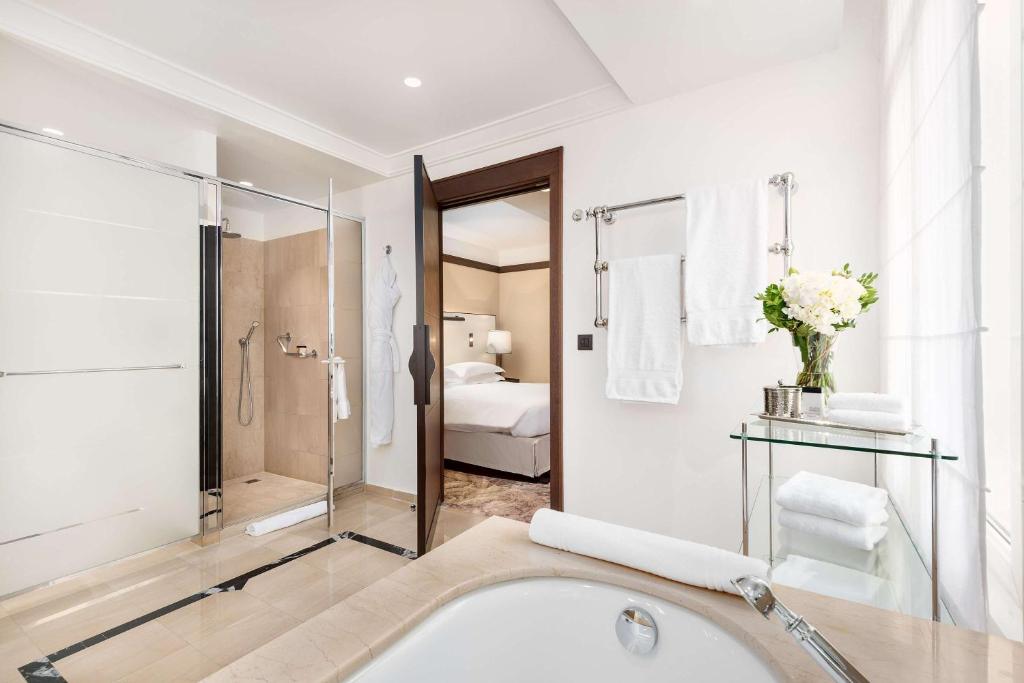 Madeleine Suite - Image 5