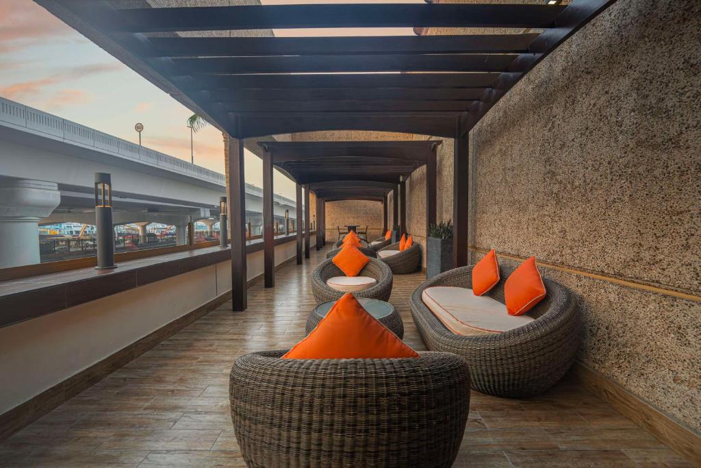 Club King Sea View - Image 8
