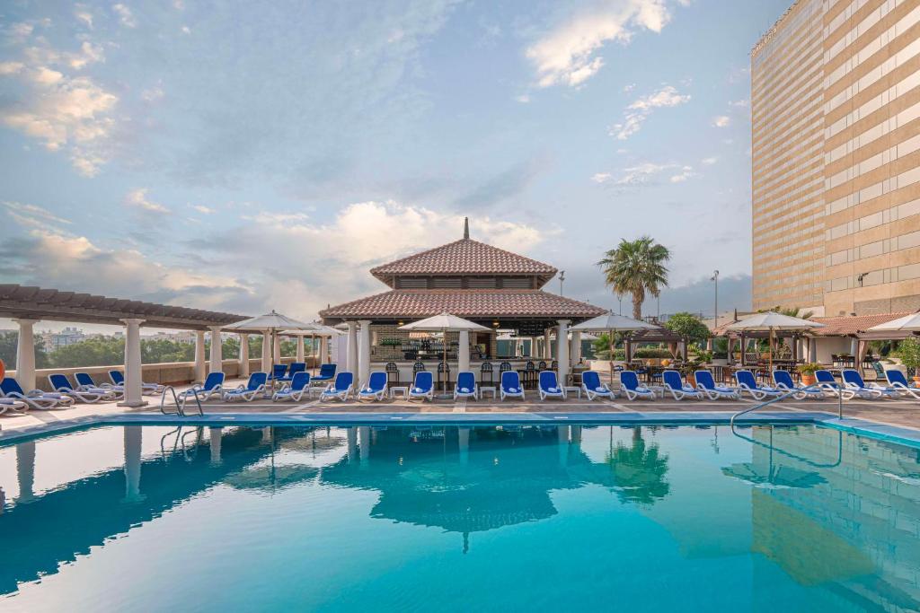 Club Twin Sea View - Image 8