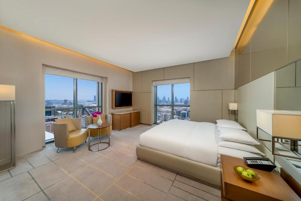 Twin Room - Club Access - Image 4
