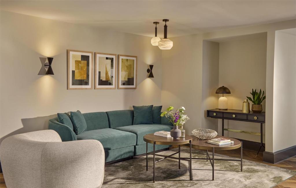 Presidential Suite - Image 14