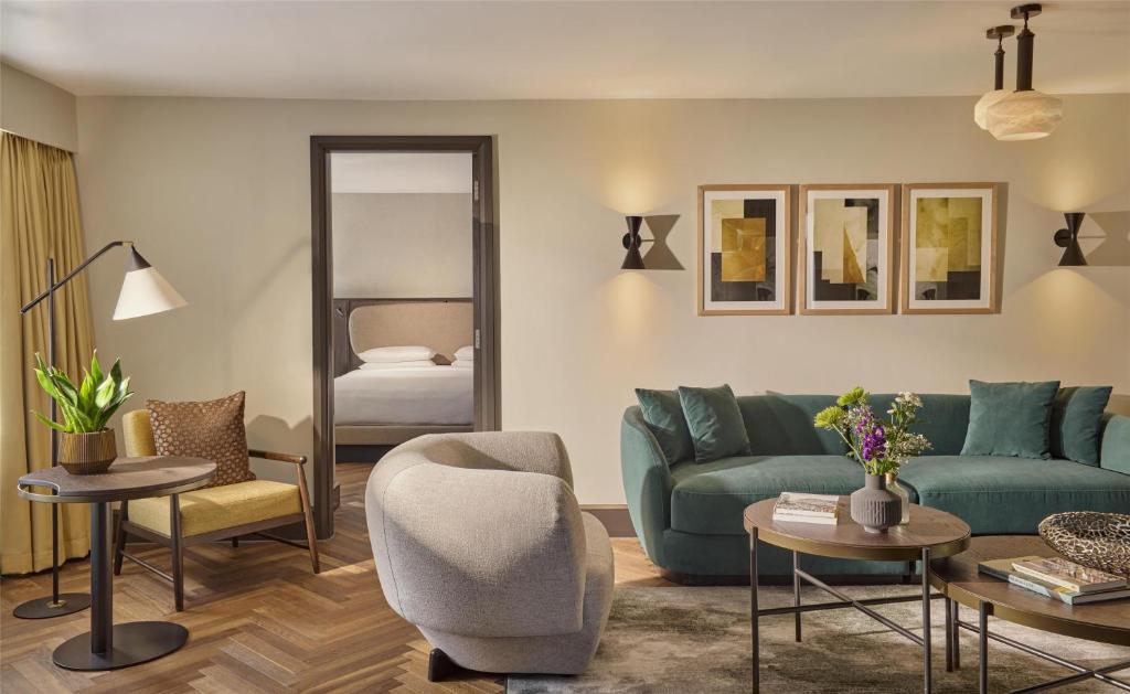 Presidential Suite - Image 7
