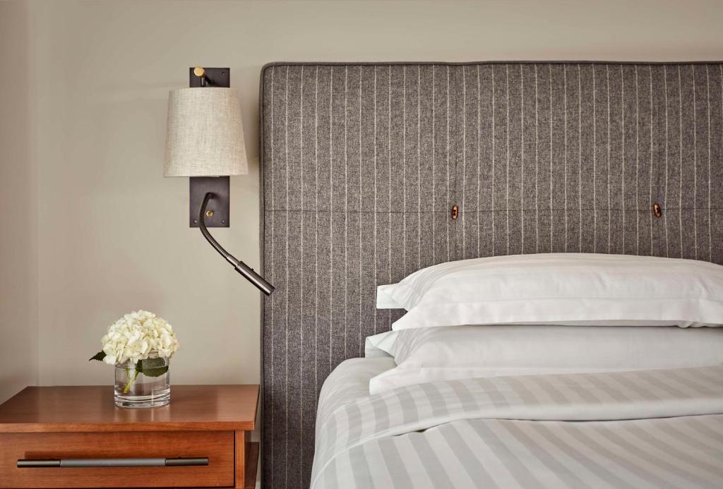 Executive Suite - Image 1