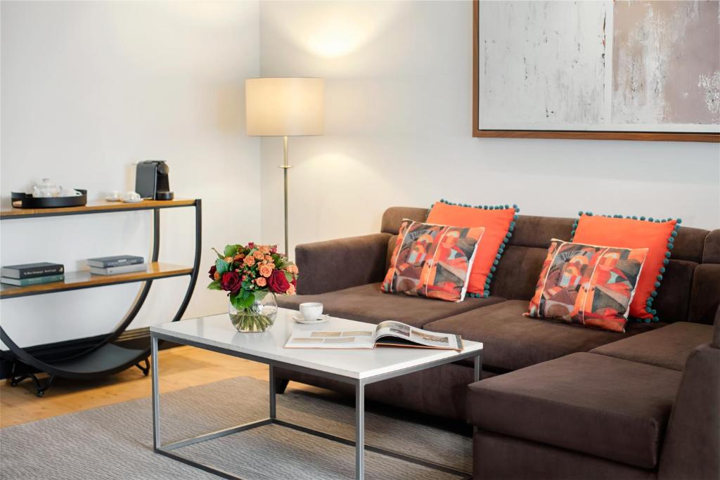 Premium Suite with Balcony and View - Image 2
