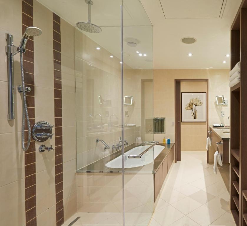 Premium Suite with Balcony - Image 1