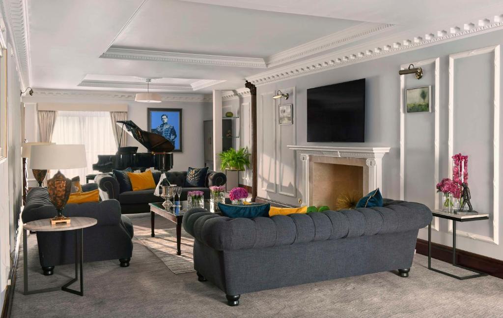 Residential Suite - Image 1