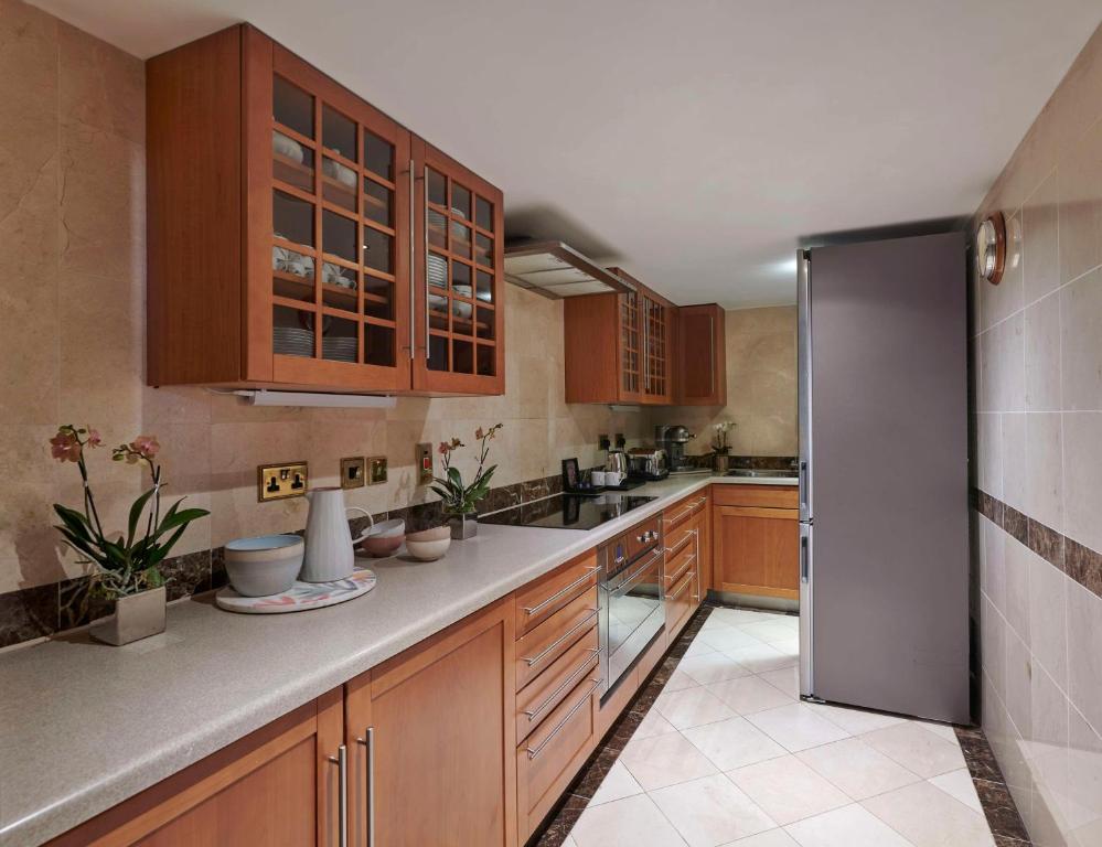 Residential Suite - Image 10