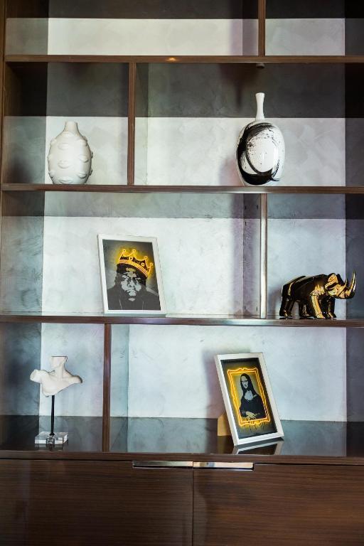 All Access Suite, One Bedroom with Balcony and Burj Khalifa View - Image 10