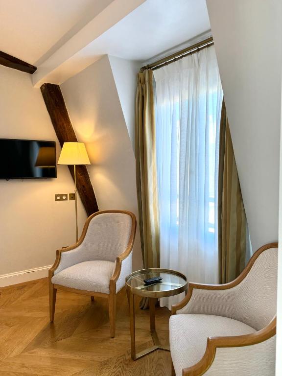 Junior Suite - Image 12