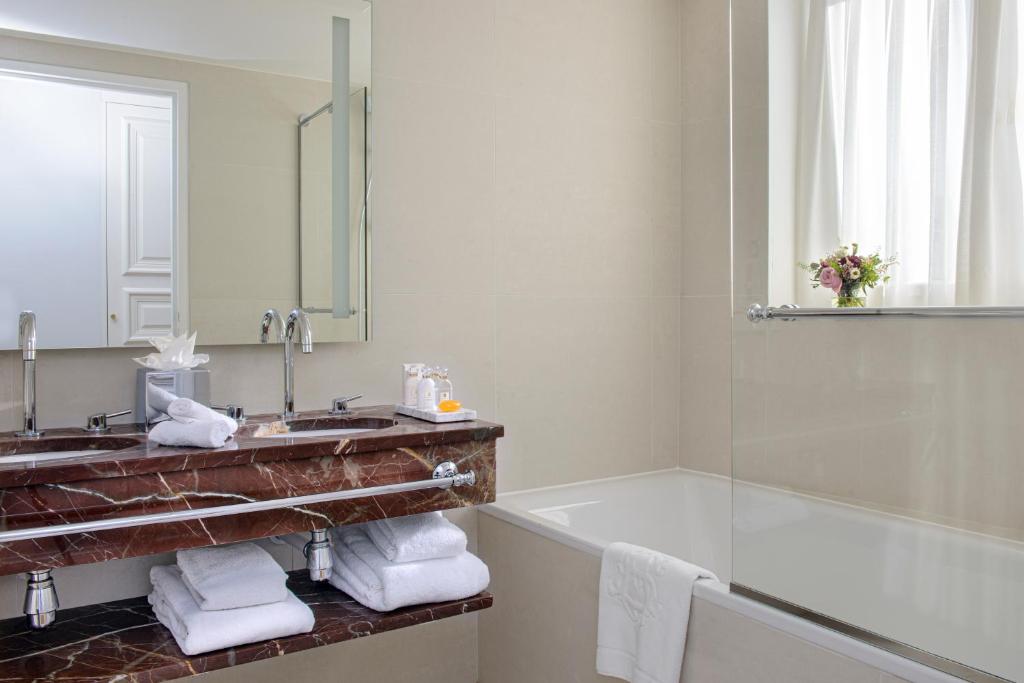 Junior Suite - Image 7