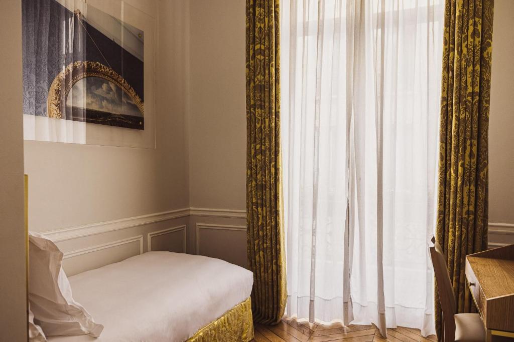Triple Junior Suite - Image 7