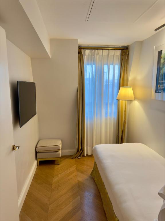 Triple Junior Suite - Image 9