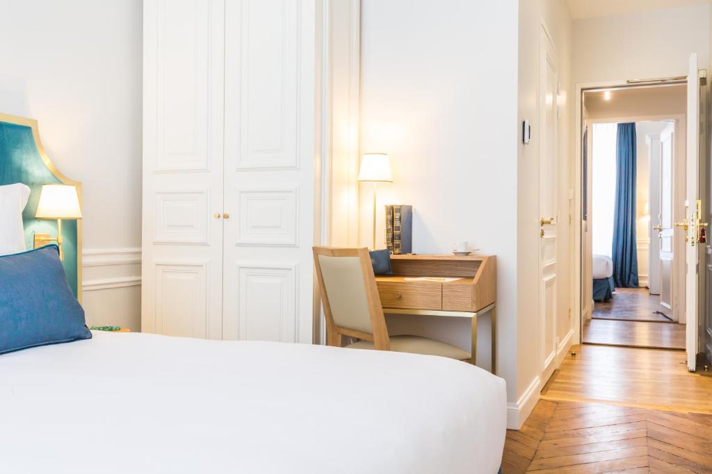 Two Connecting Double Rooms - Image 4