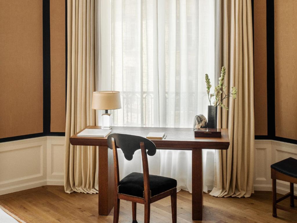 Suite - Image 6