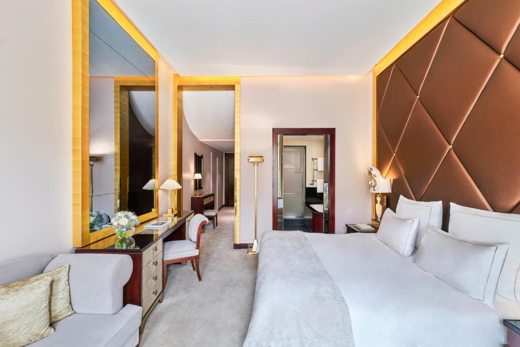 Champs-Elysées Prestige Room - Image 2