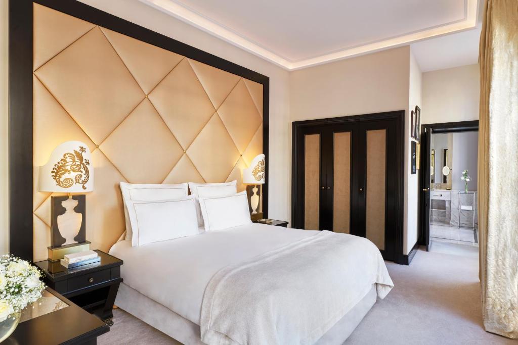 Deluxe Double Room - Image 4