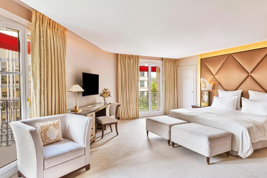 Deluxe Junior Suite - Image 1