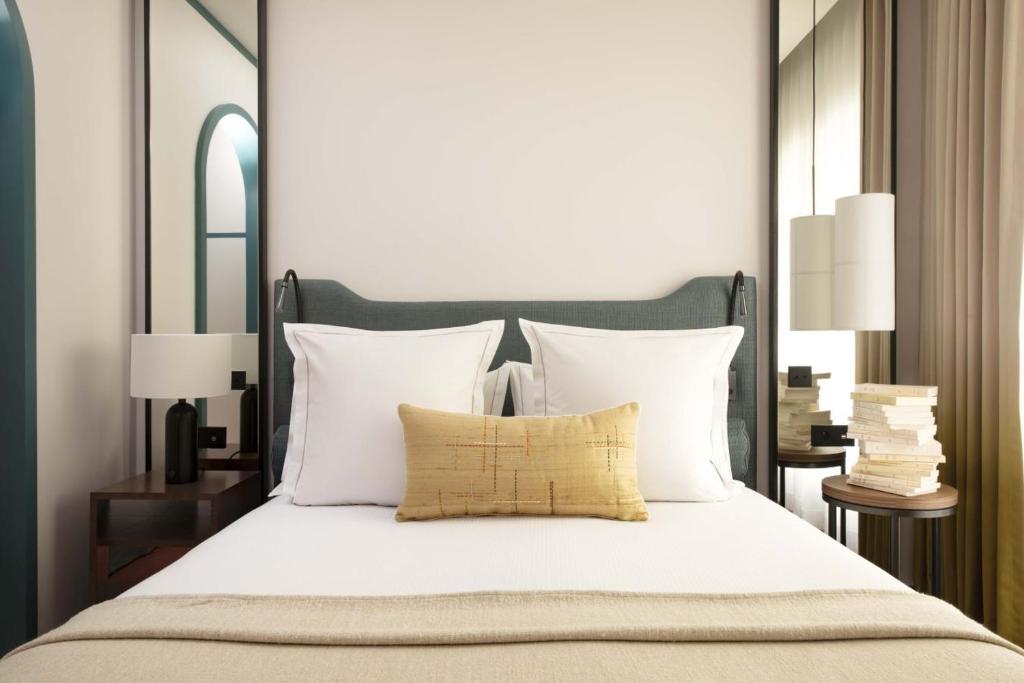 Executive Double Room with Spa & Fitness Access - Image 6