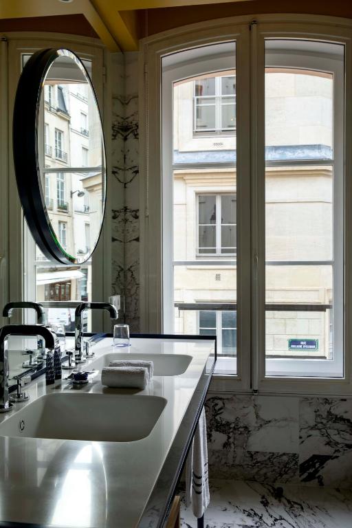 One-Bedroom Apartment - Image 3