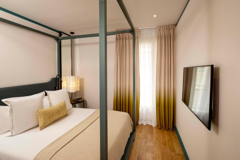 Two-Bedroom Apartment - Image 2