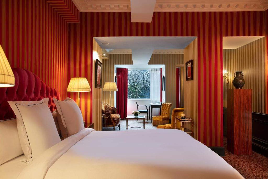 Deluxe Suite, 1 King - Image 17